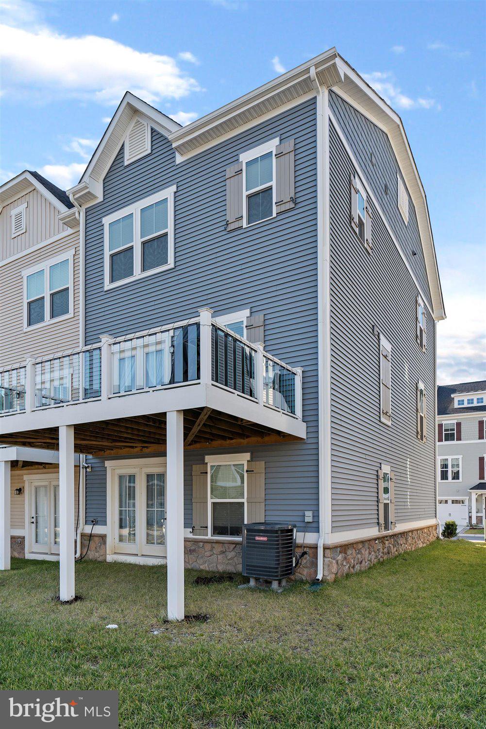 SHELTERED HARBOR - Residential Lease