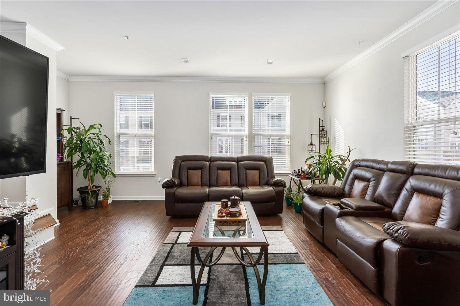 SHELTERED HARBOR - Residential Lease