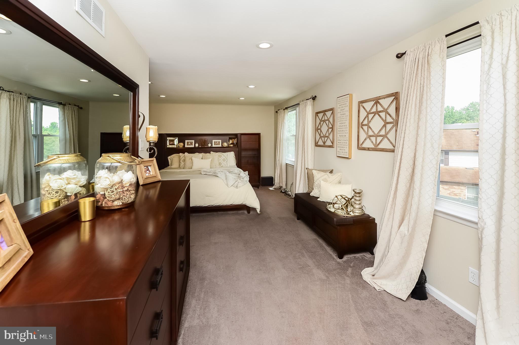 NESHAMINY VALLEY - Residential