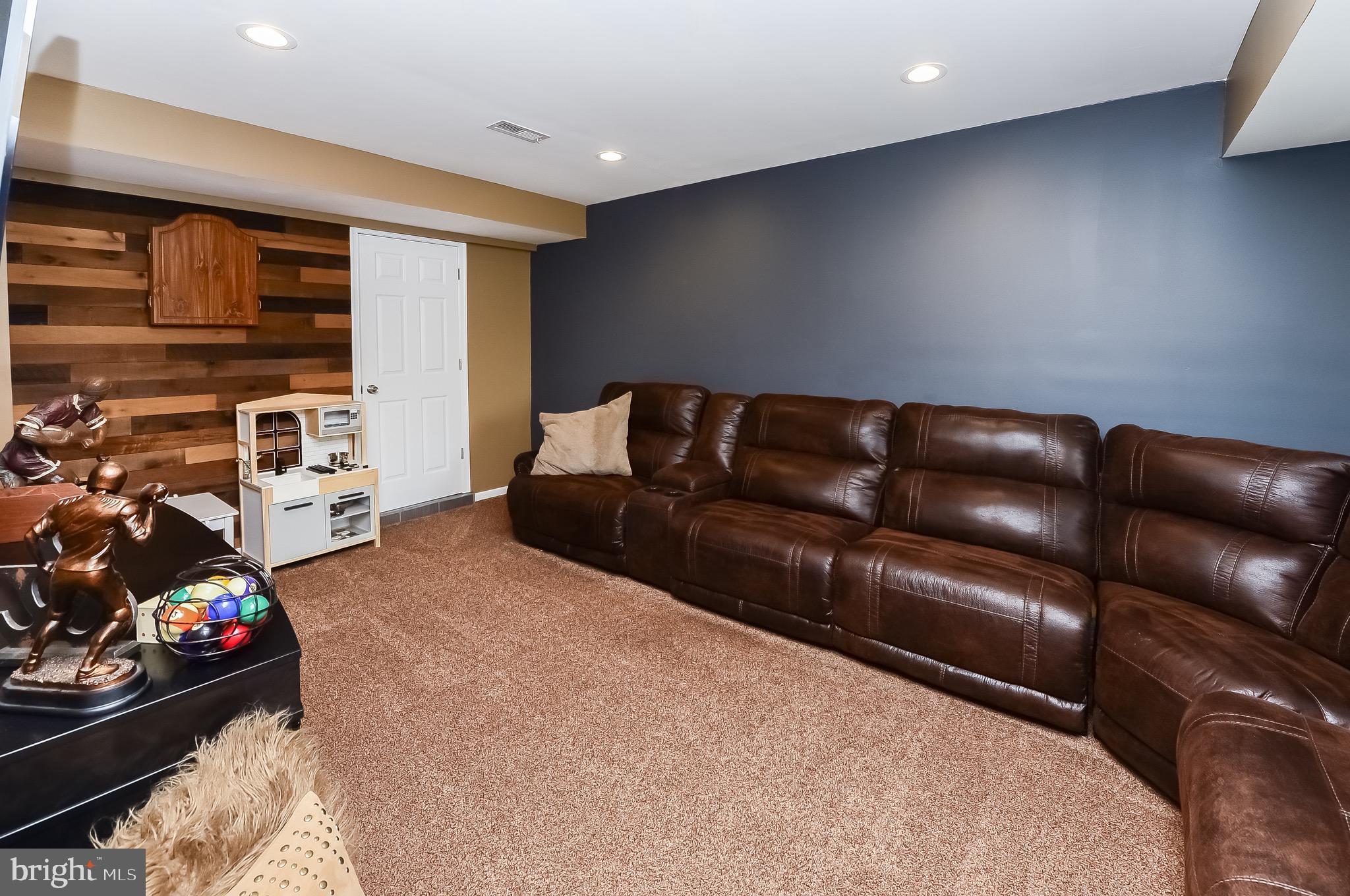 NESHAMINY VALLEY - Residential