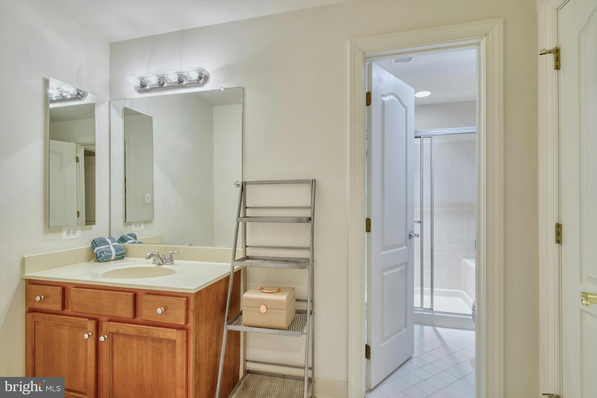 LENAH RUN - Residential