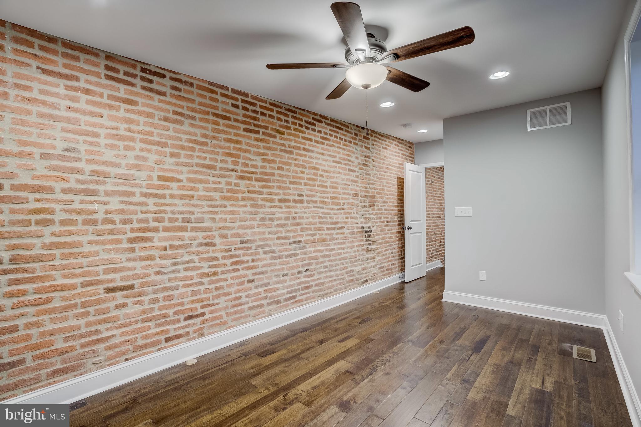 HIGHLANDTOWN - Residential