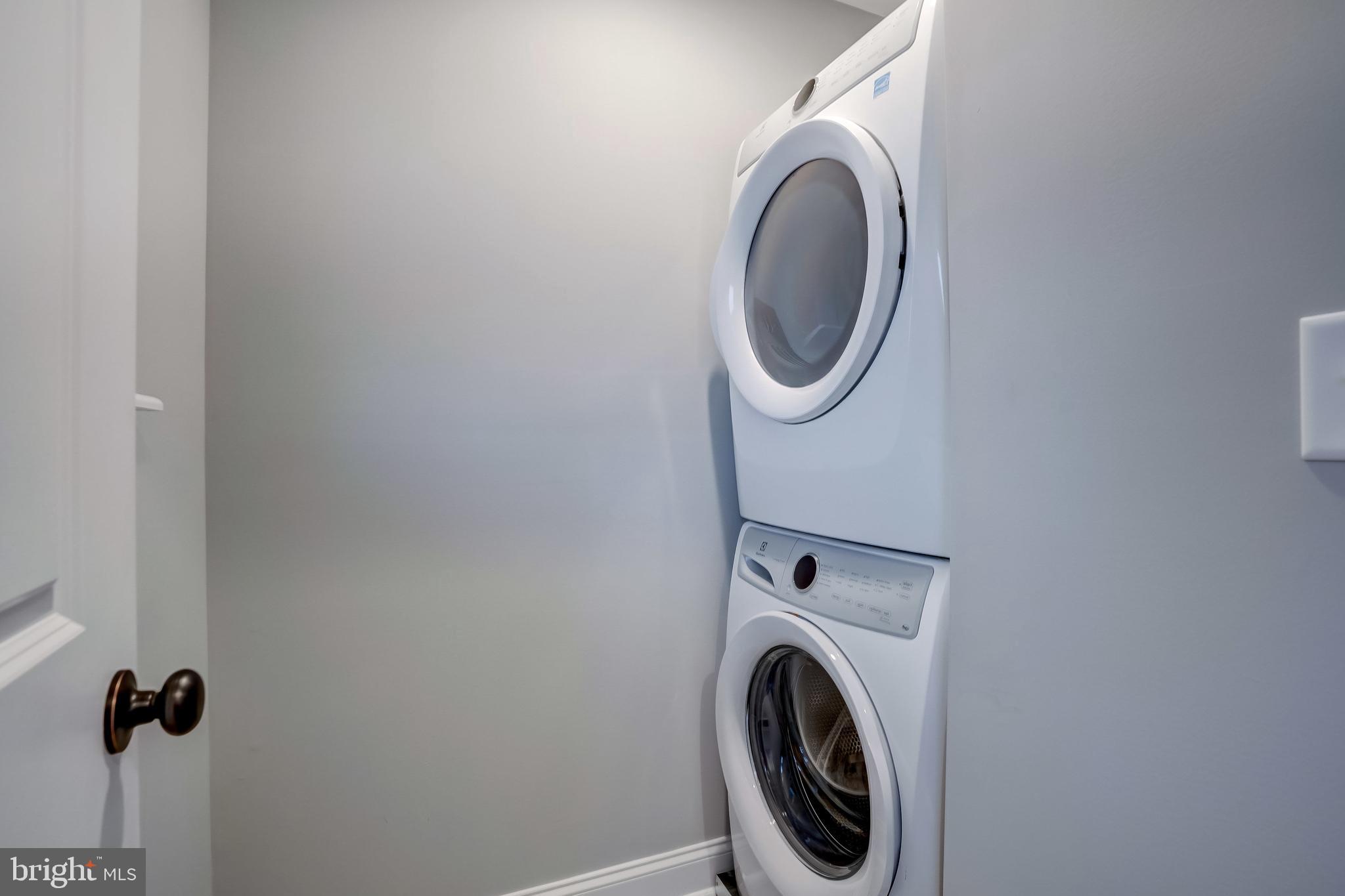 HIGHLANDTOWN - Residential