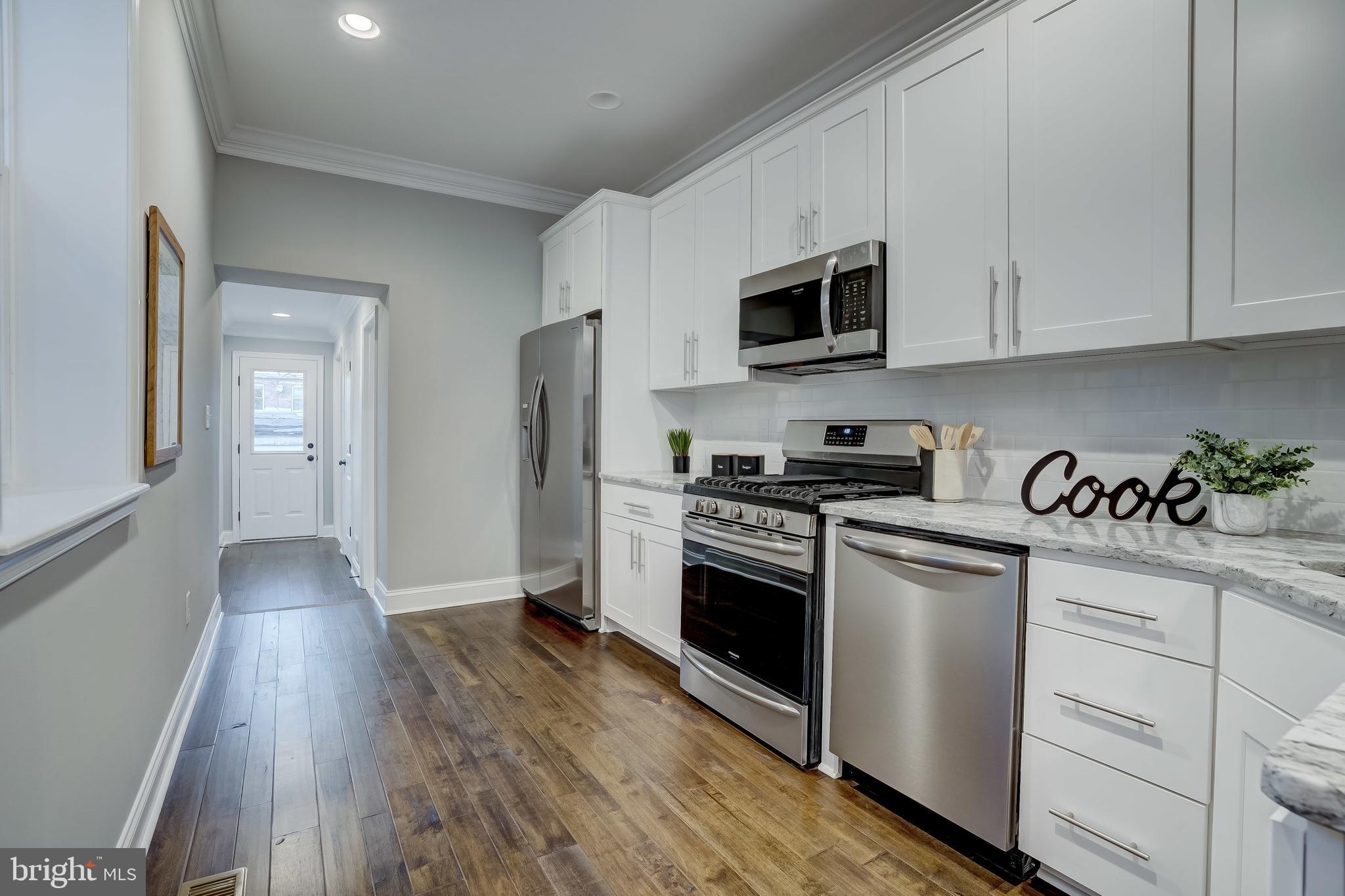 HIGHLANDTOWN - Residential