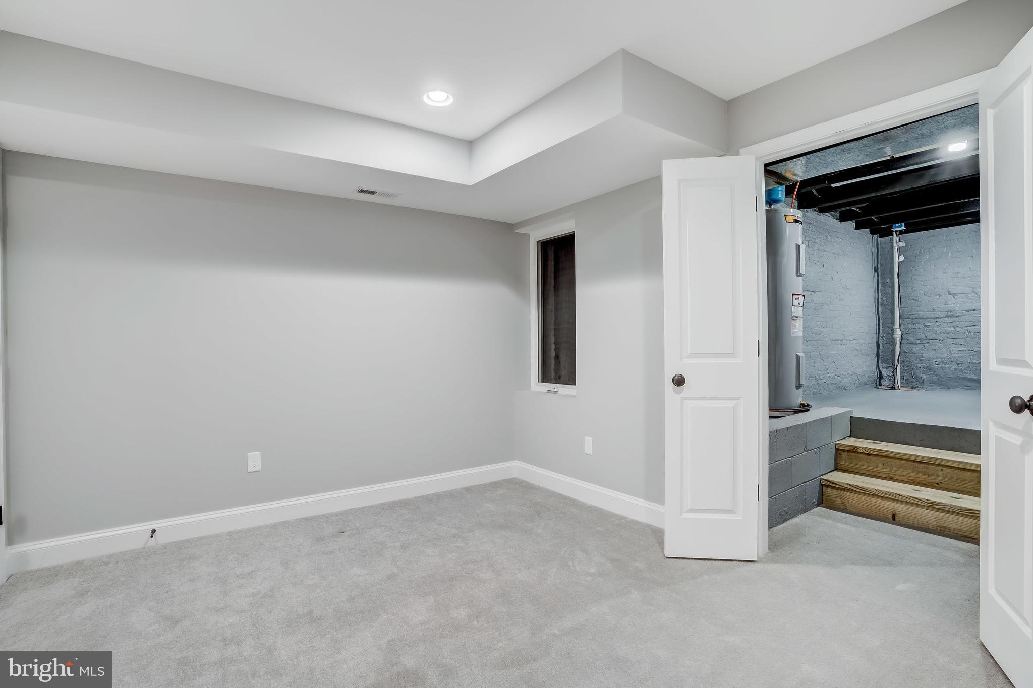 HIGHLANDTOWN - Residential