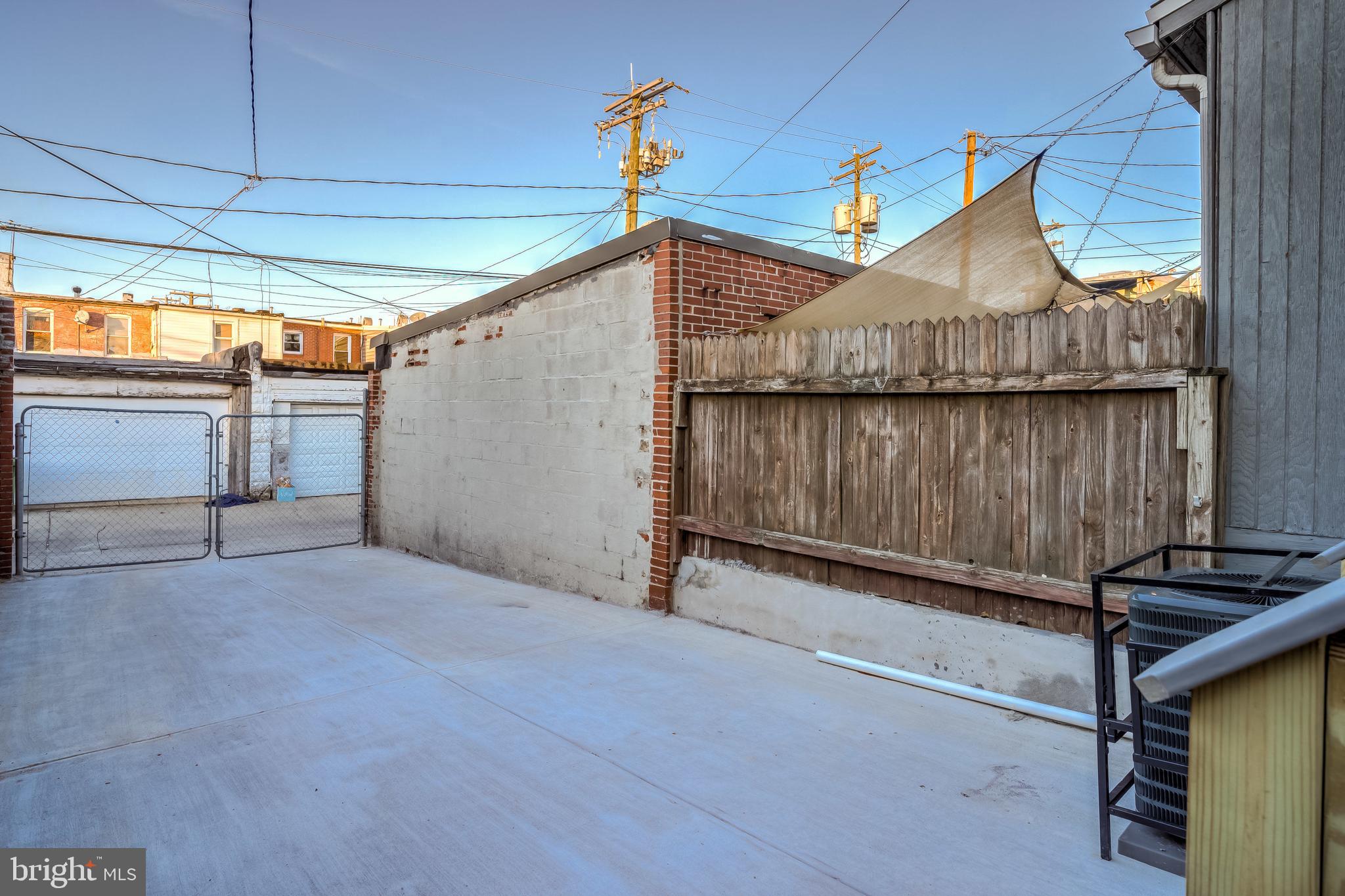 HIGHLANDTOWN - Residential