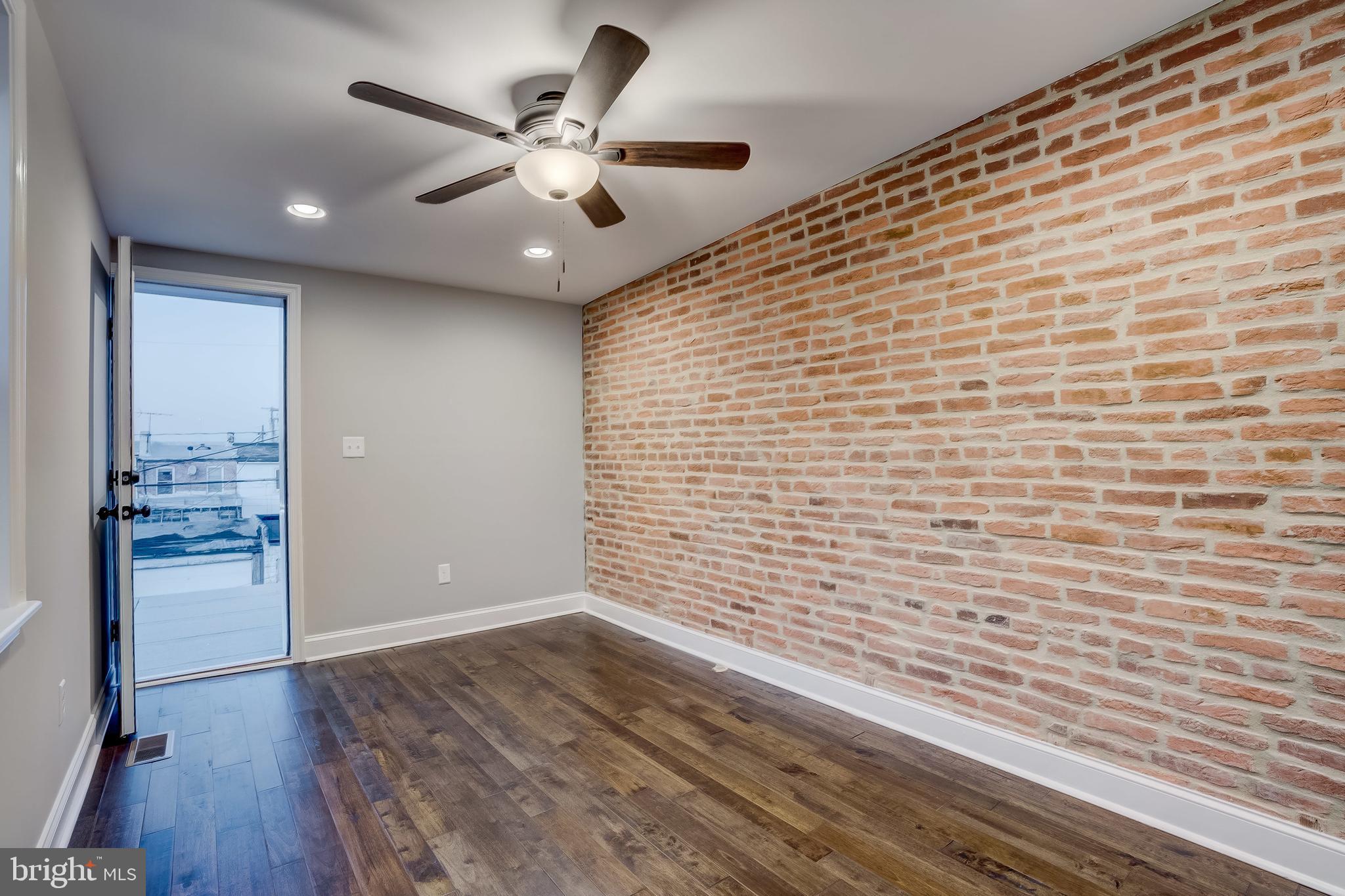 HIGHLANDTOWN - Residential