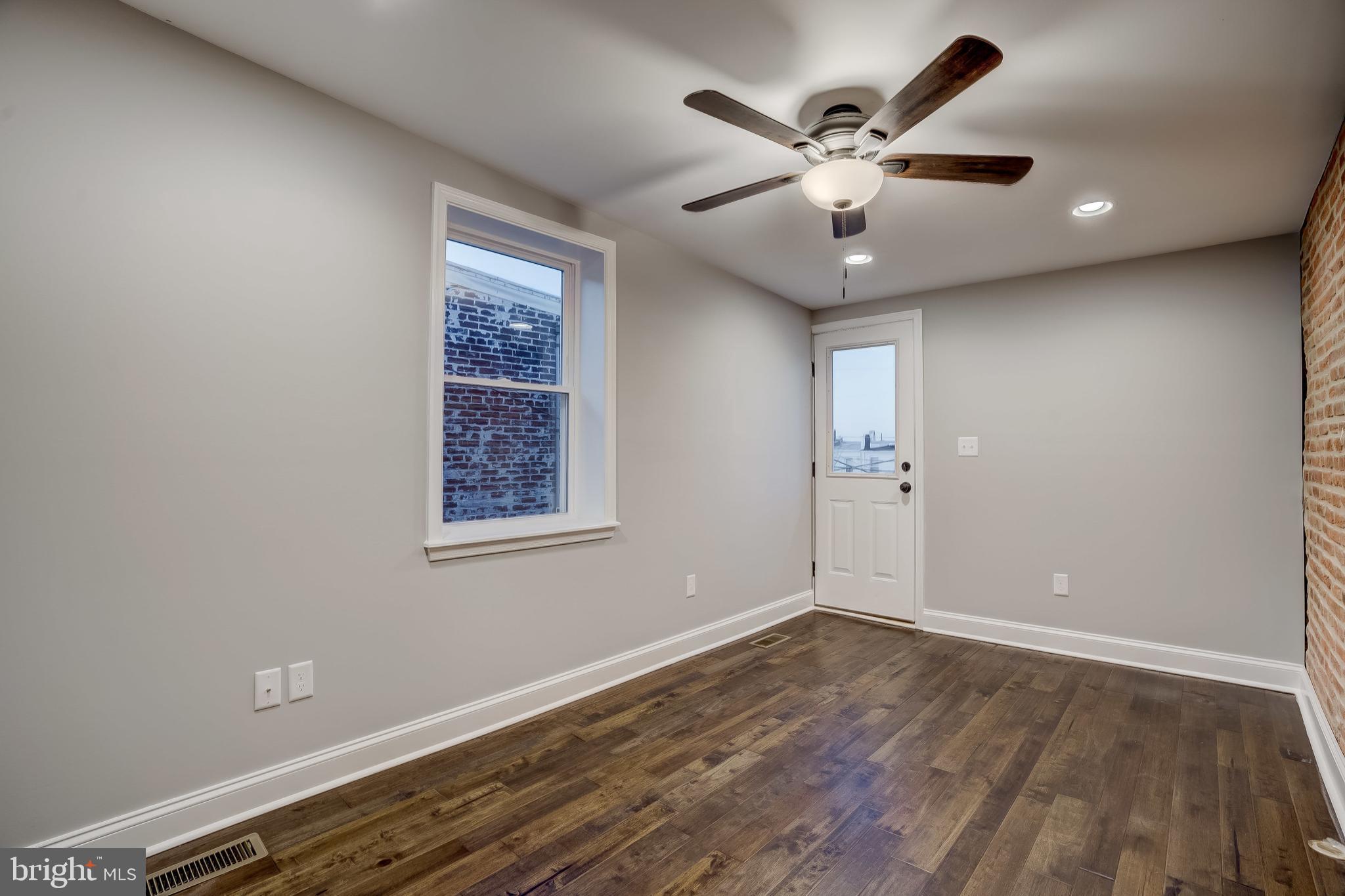 HIGHLANDTOWN - Residential