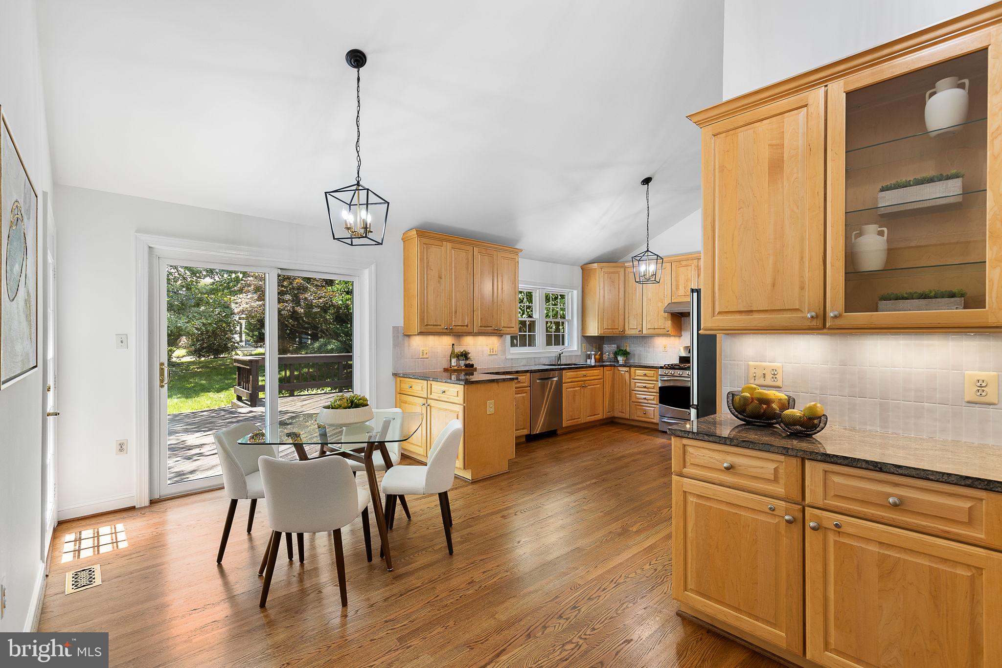 4920 SUNSET LANE