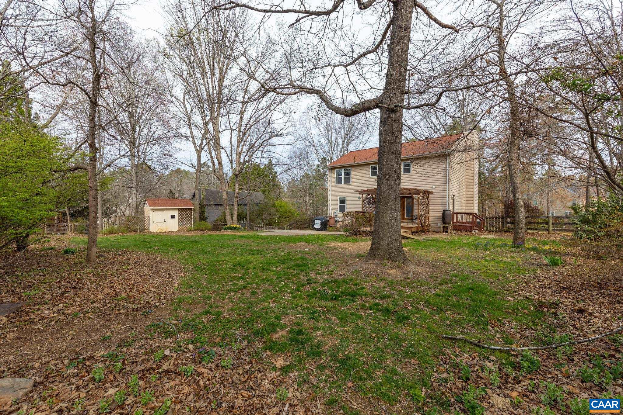 LAKE MONTICELLO - Residential