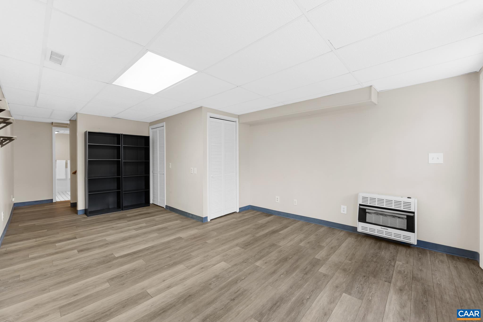 LAKE MONTICELLO - Residential