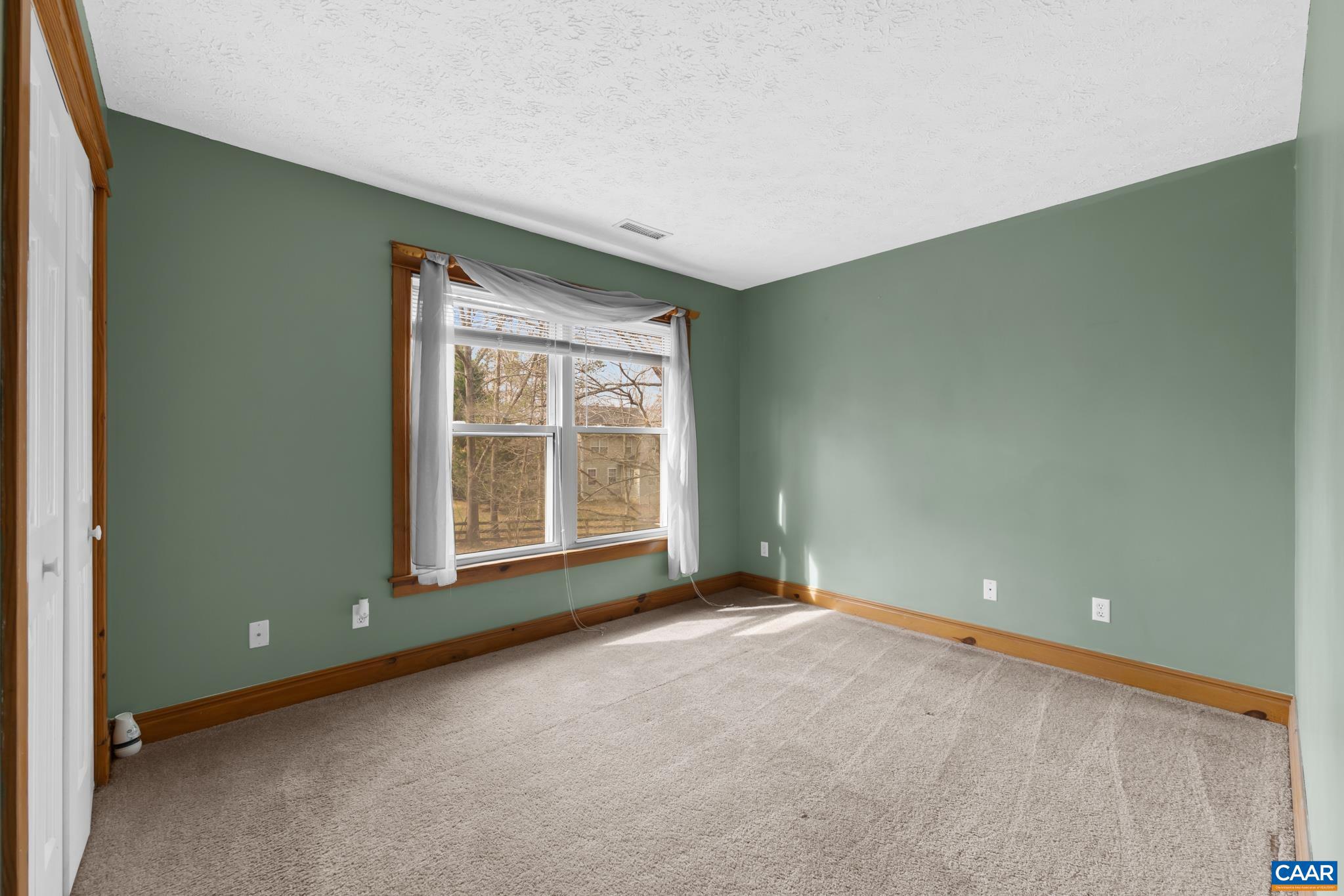 LAKE MONTICELLO - Residential