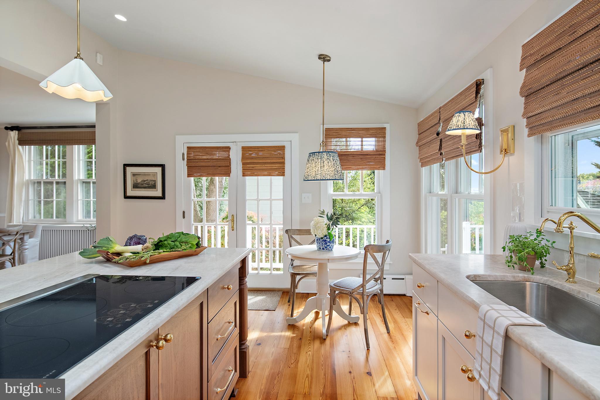 HISTORIC DISTRICT - Residential