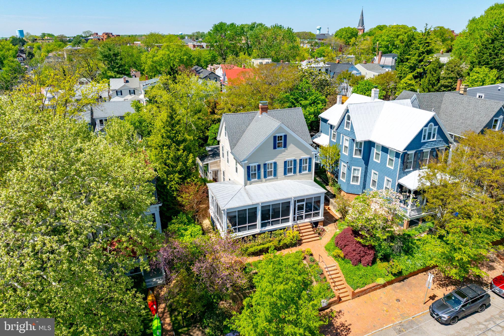 HISTORIC DISTRICT - Residential