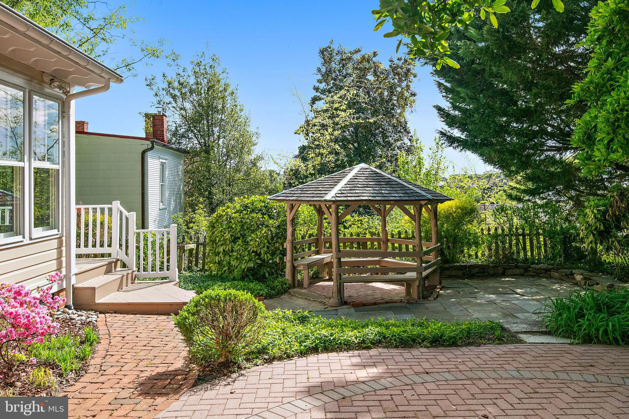 HISTORIC DISTRICT - Residential