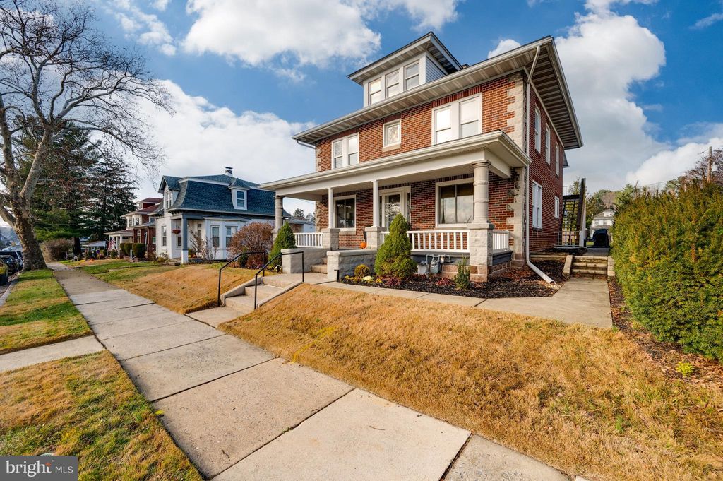 Photo of 2021 Noble Street, READING, PA 19609 (MLS # PABK2065948)