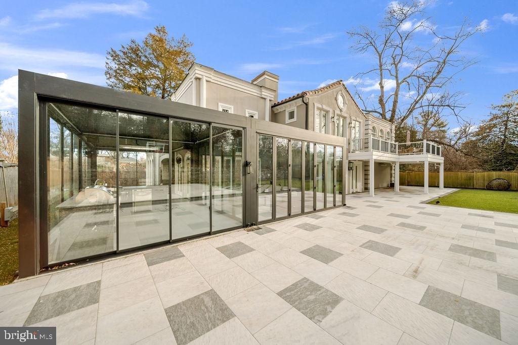 BRADLEY HILLS - Residential Lease