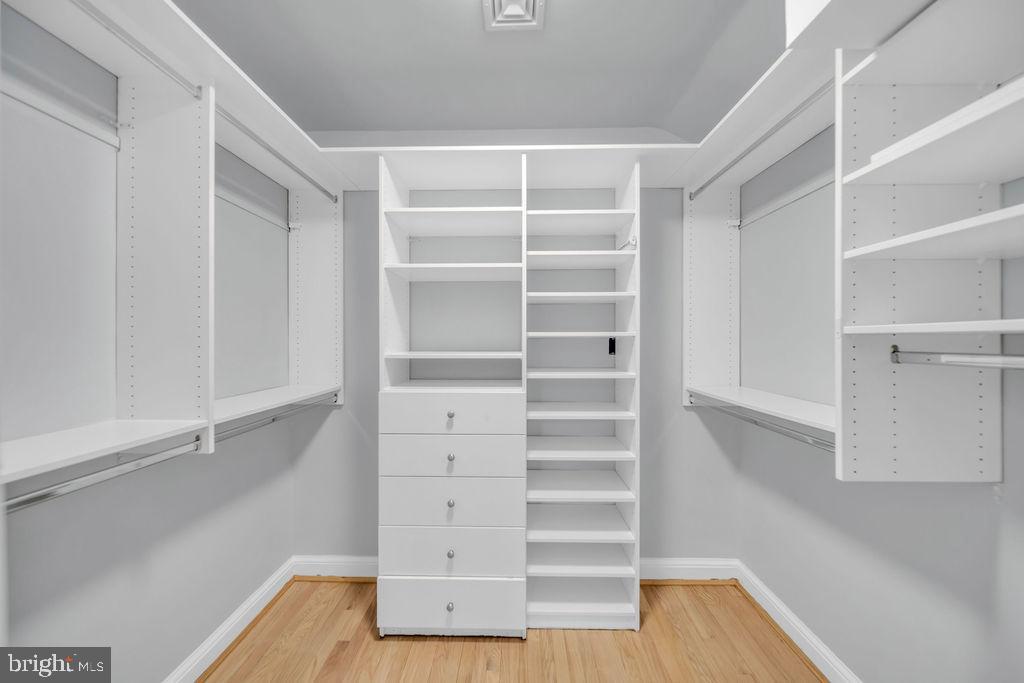 BRADLEY HILLS - Residential Lease