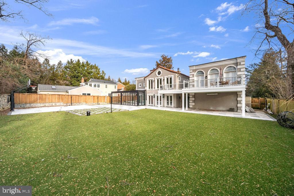 BRADLEY HILLS - Residential Lease