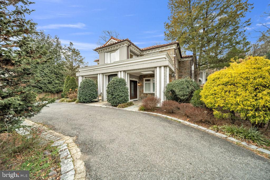 5306 BRADLEY BOULEVARD