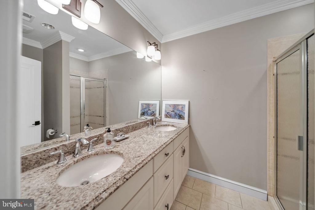 BRADLEY HILLS - Residential Lease