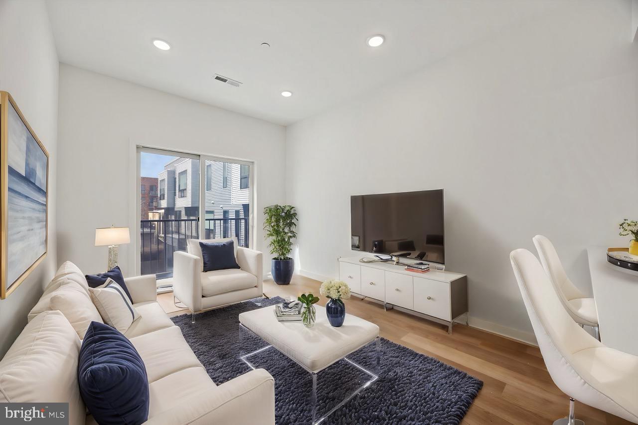 FISHTOWN - Residential Lease