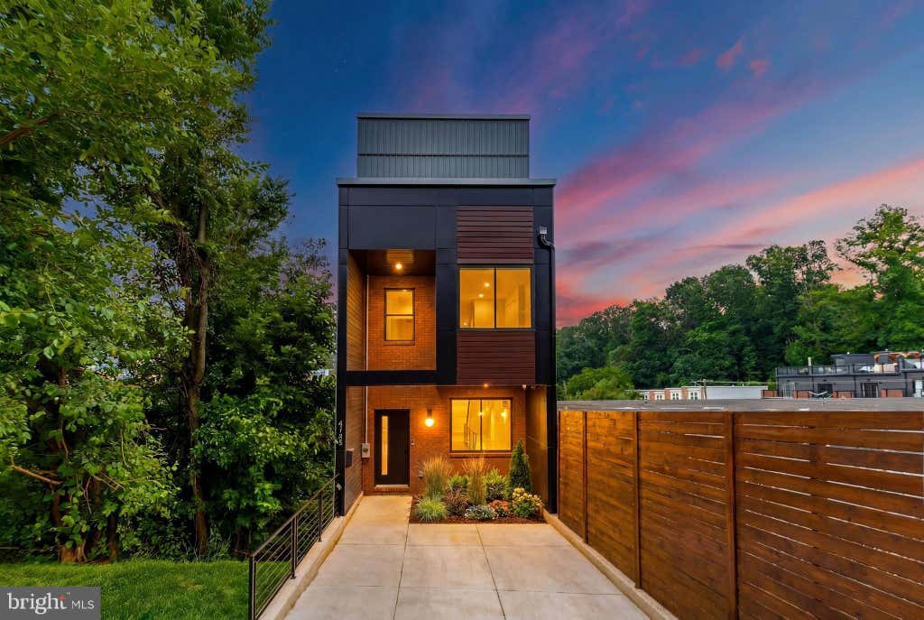 Photo of 4748 Sheldon Street, PHILADELPHIA, PA 19127 (MLS # PAPH2634408)