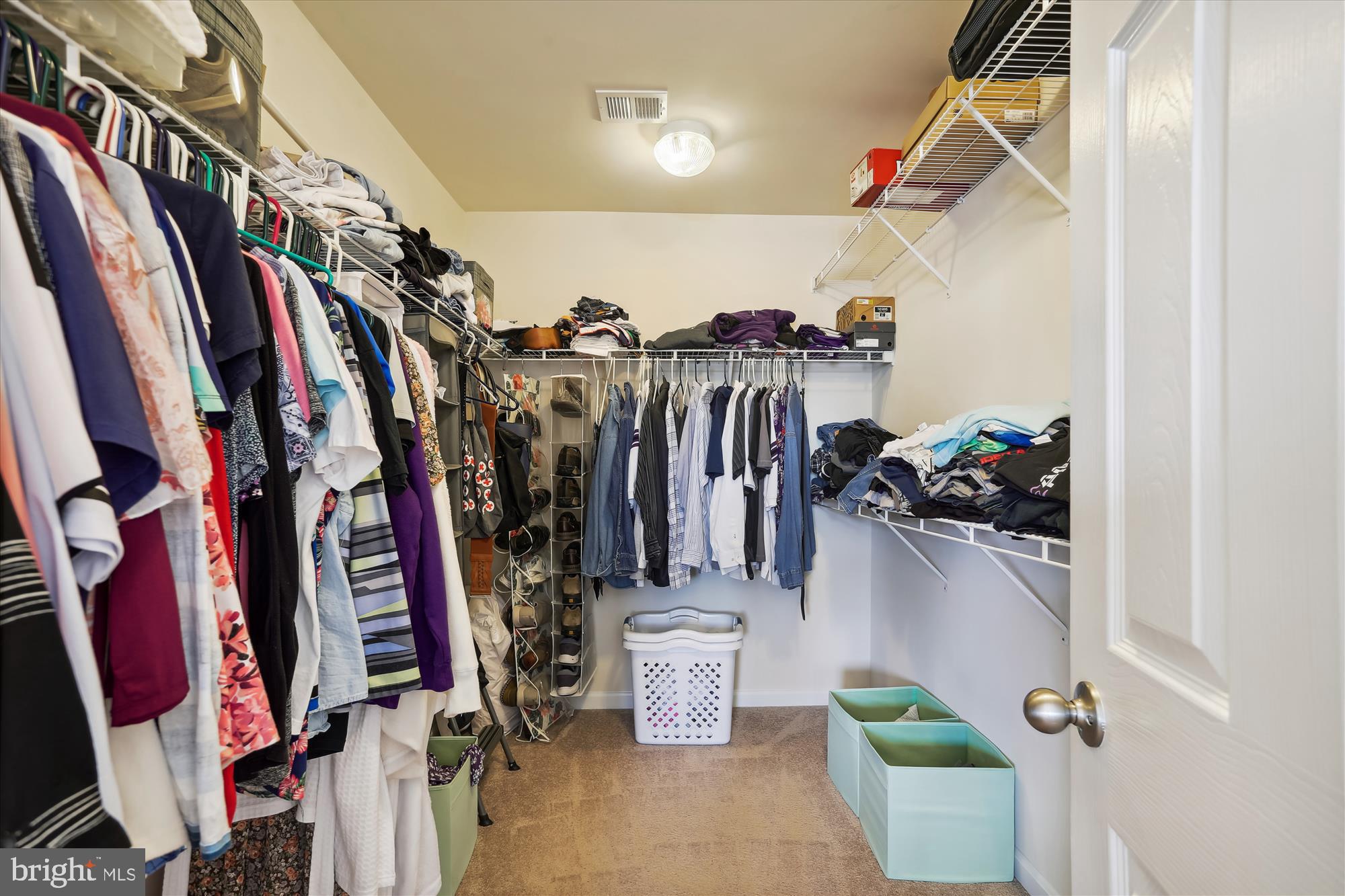 BISHOPS MEADOW - Residential