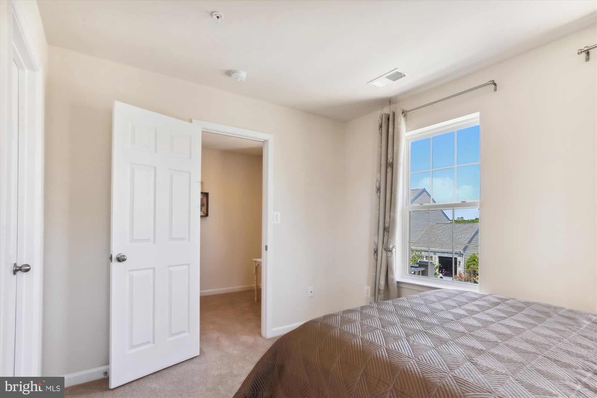 BISHOPS MEADOW - Residential