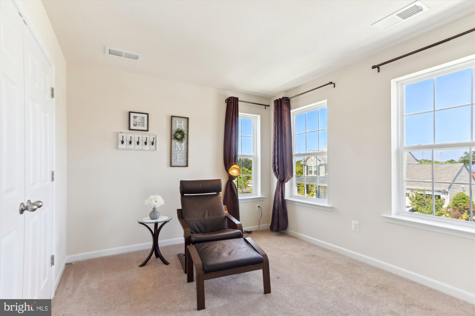 BISHOPS MEADOW - Residential