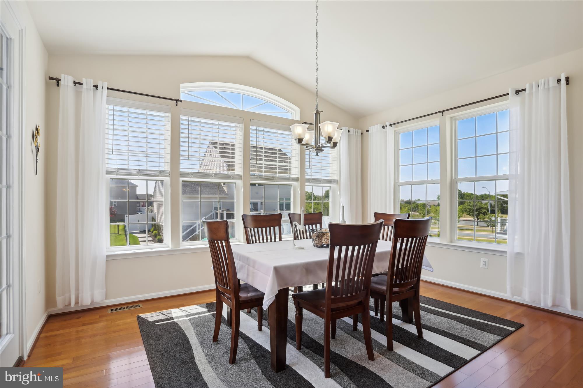 BISHOPS MEADOW - Residential