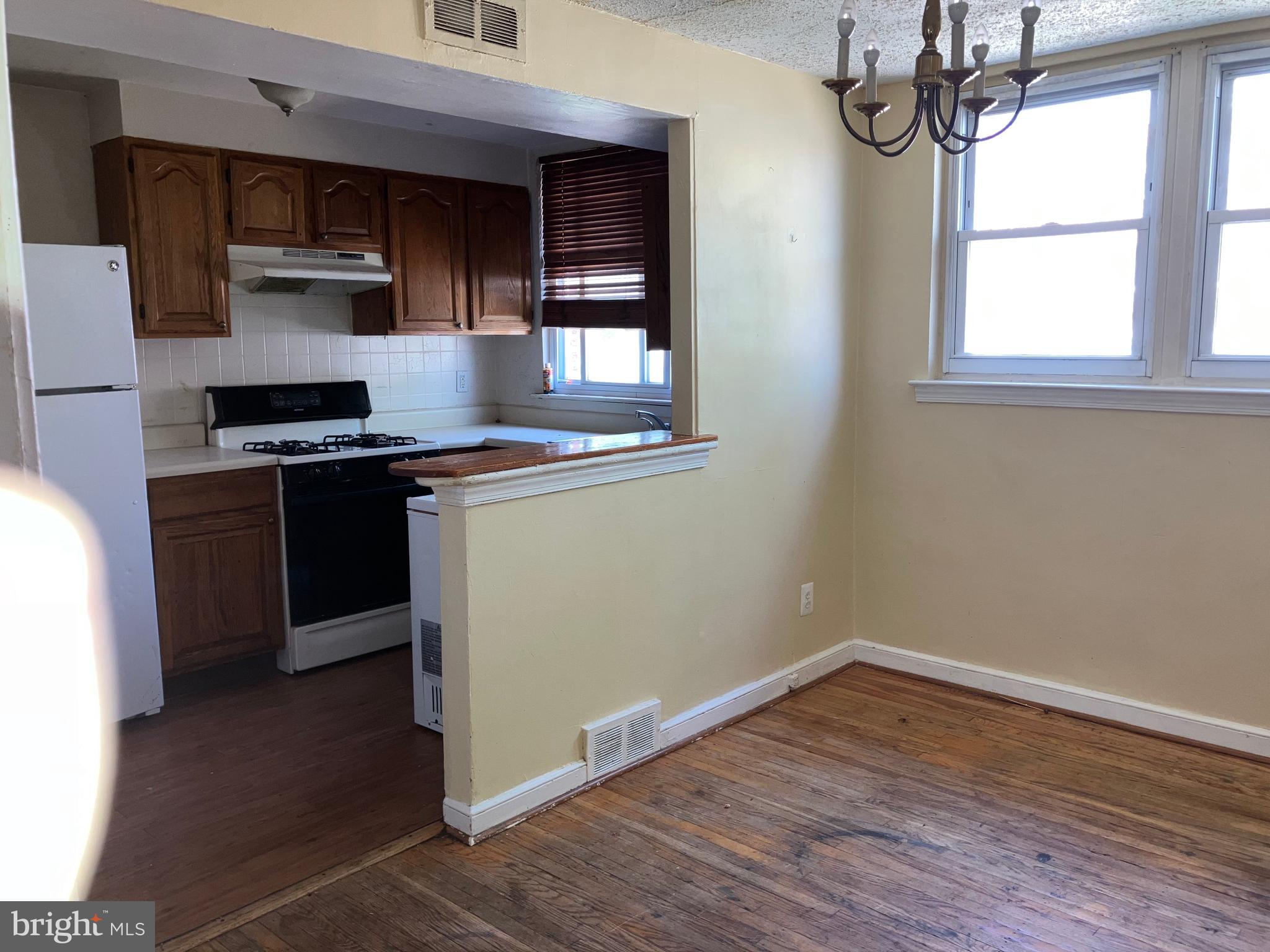WEST OAK LANE - Residential