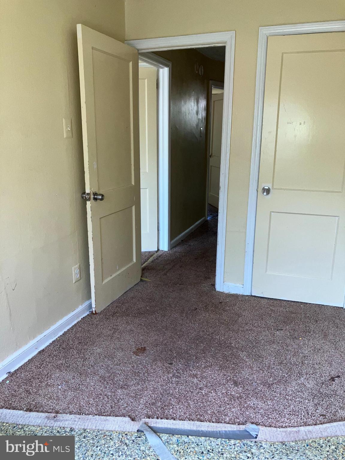 WEST OAK LANE - Residential