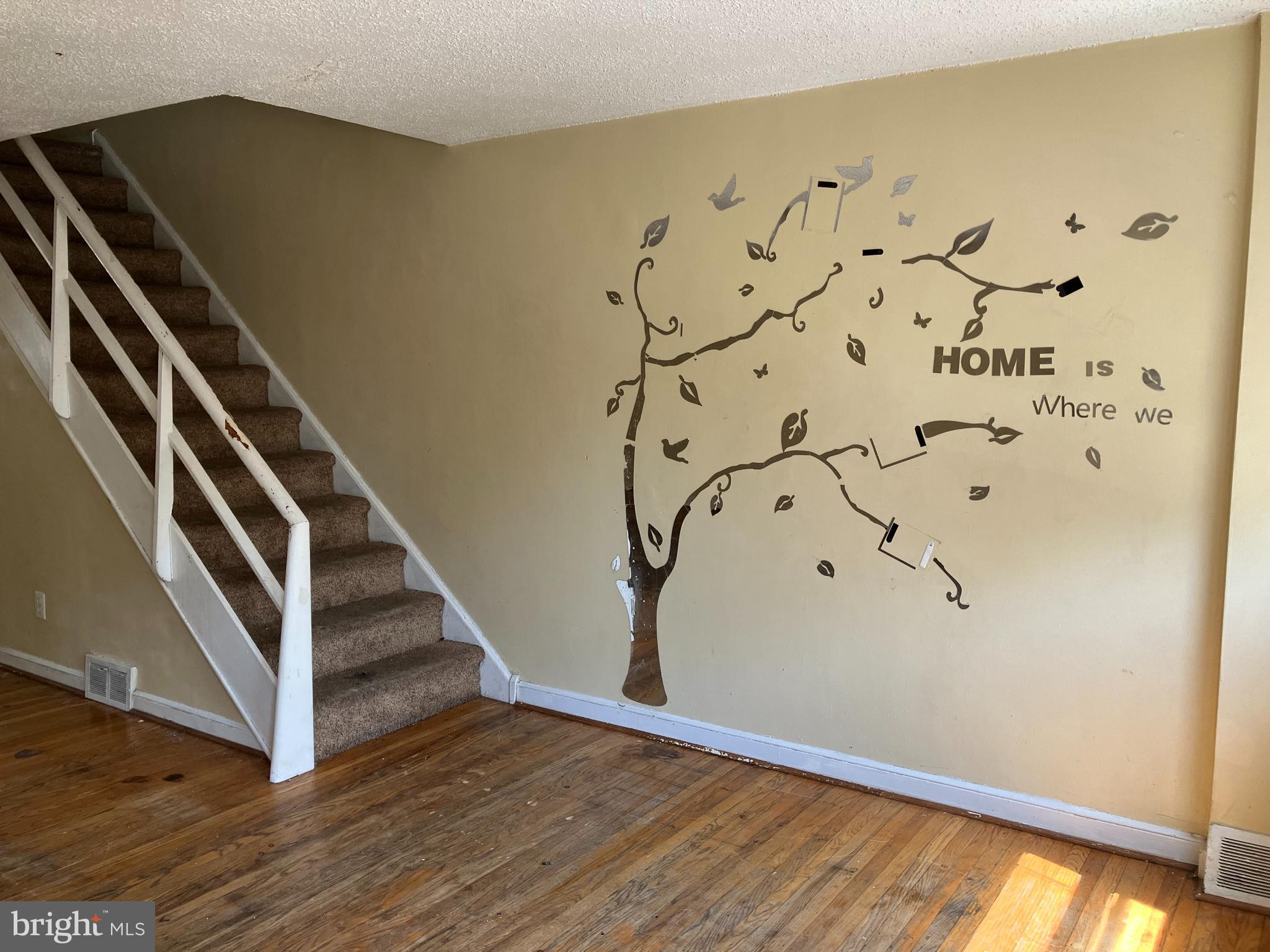 WEST OAK LANE - Residential