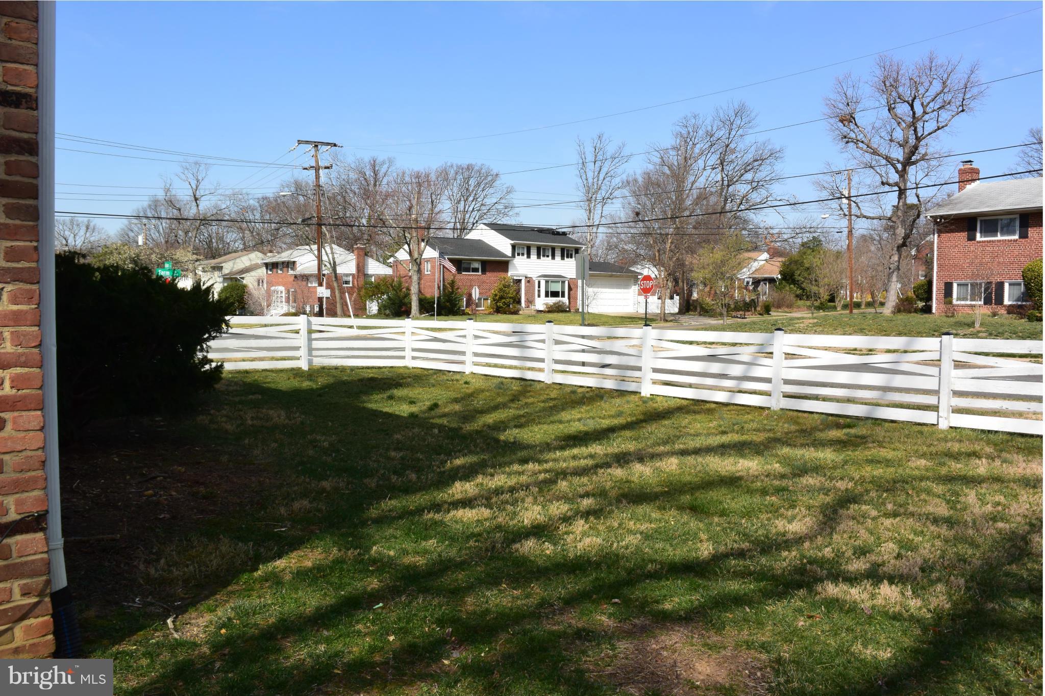 BEVERLEY HILLS - Residential Lease