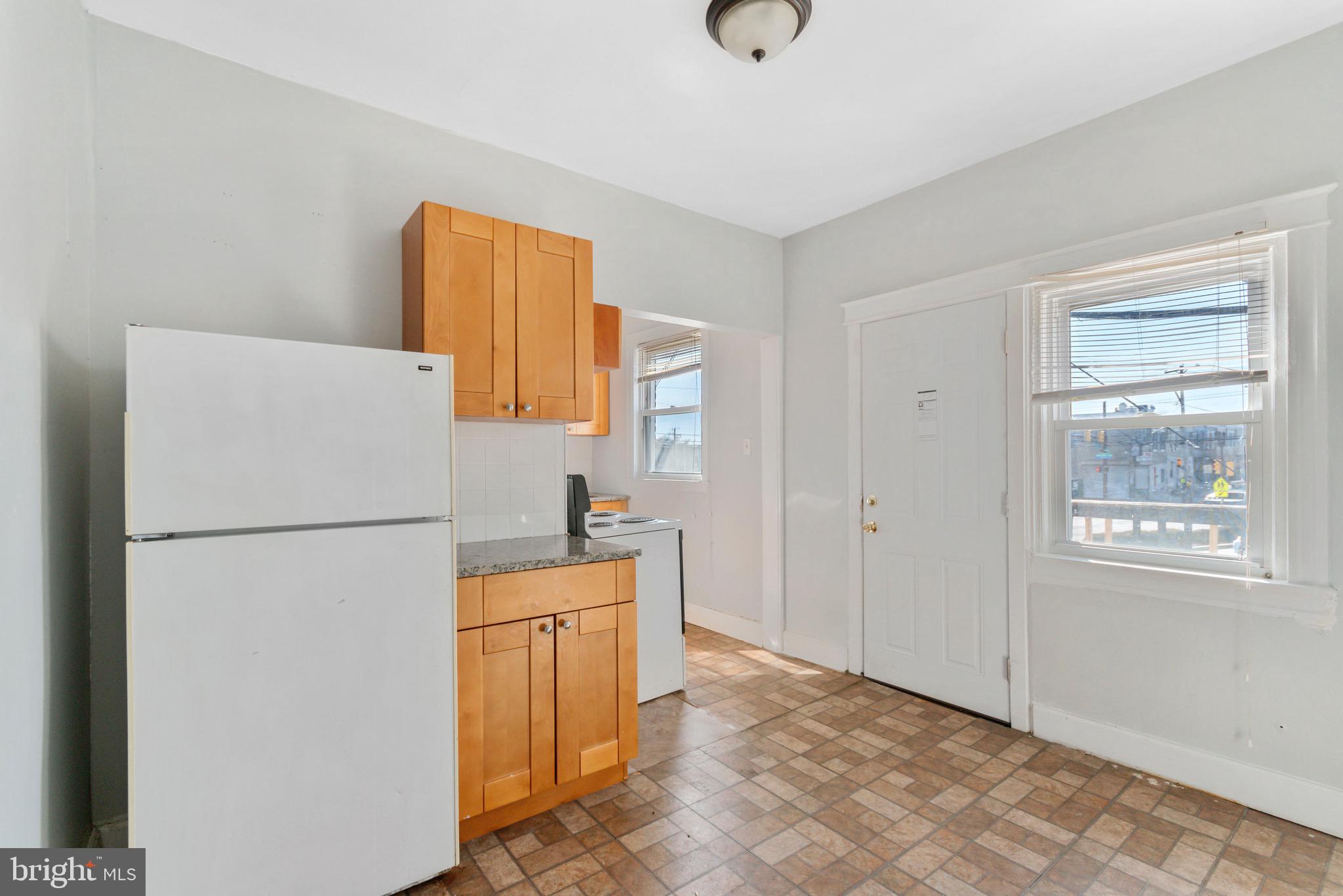 WEST OAK LANE - Residential Income