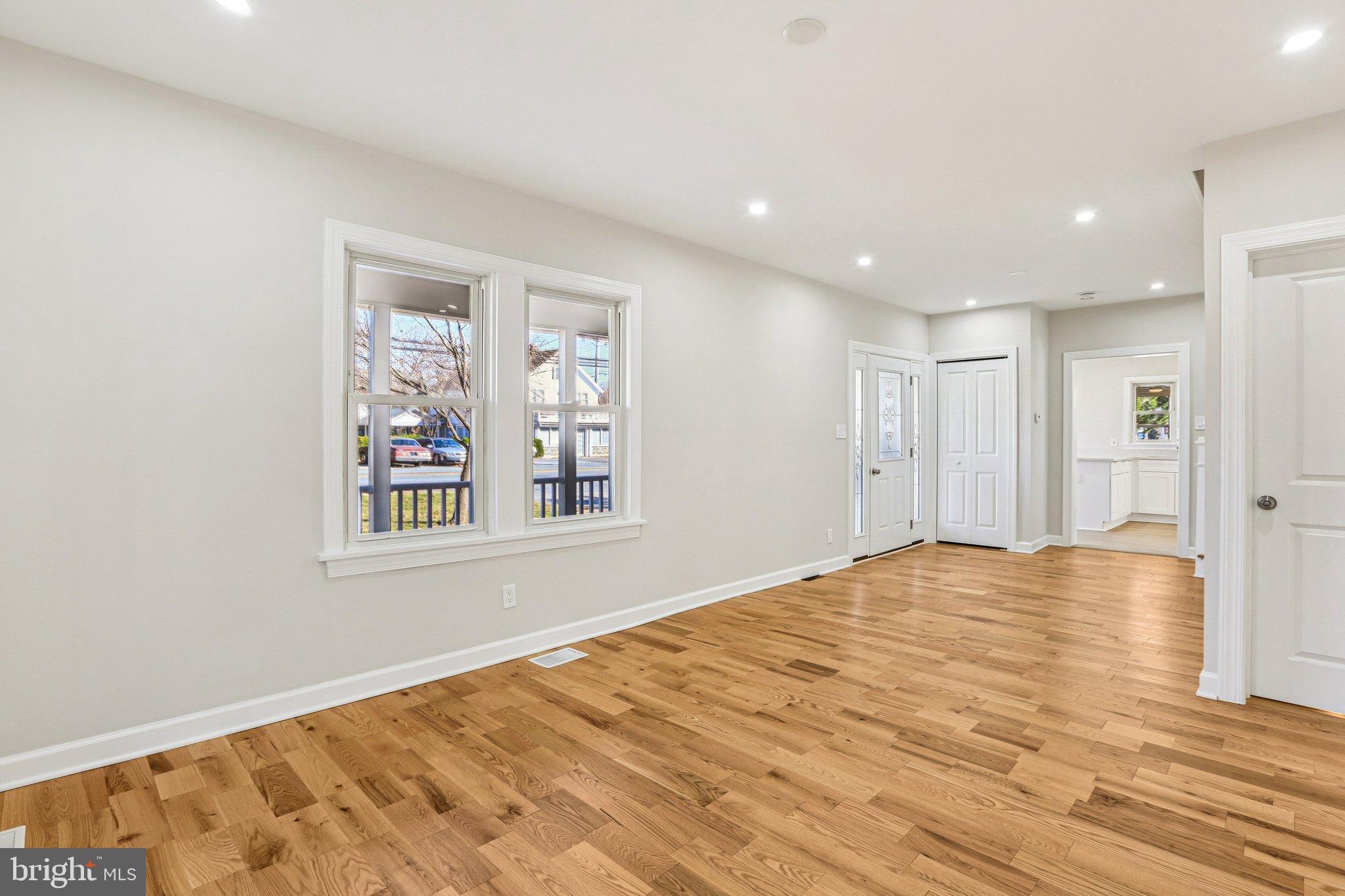 CHELSEA KNOLLS - Residential