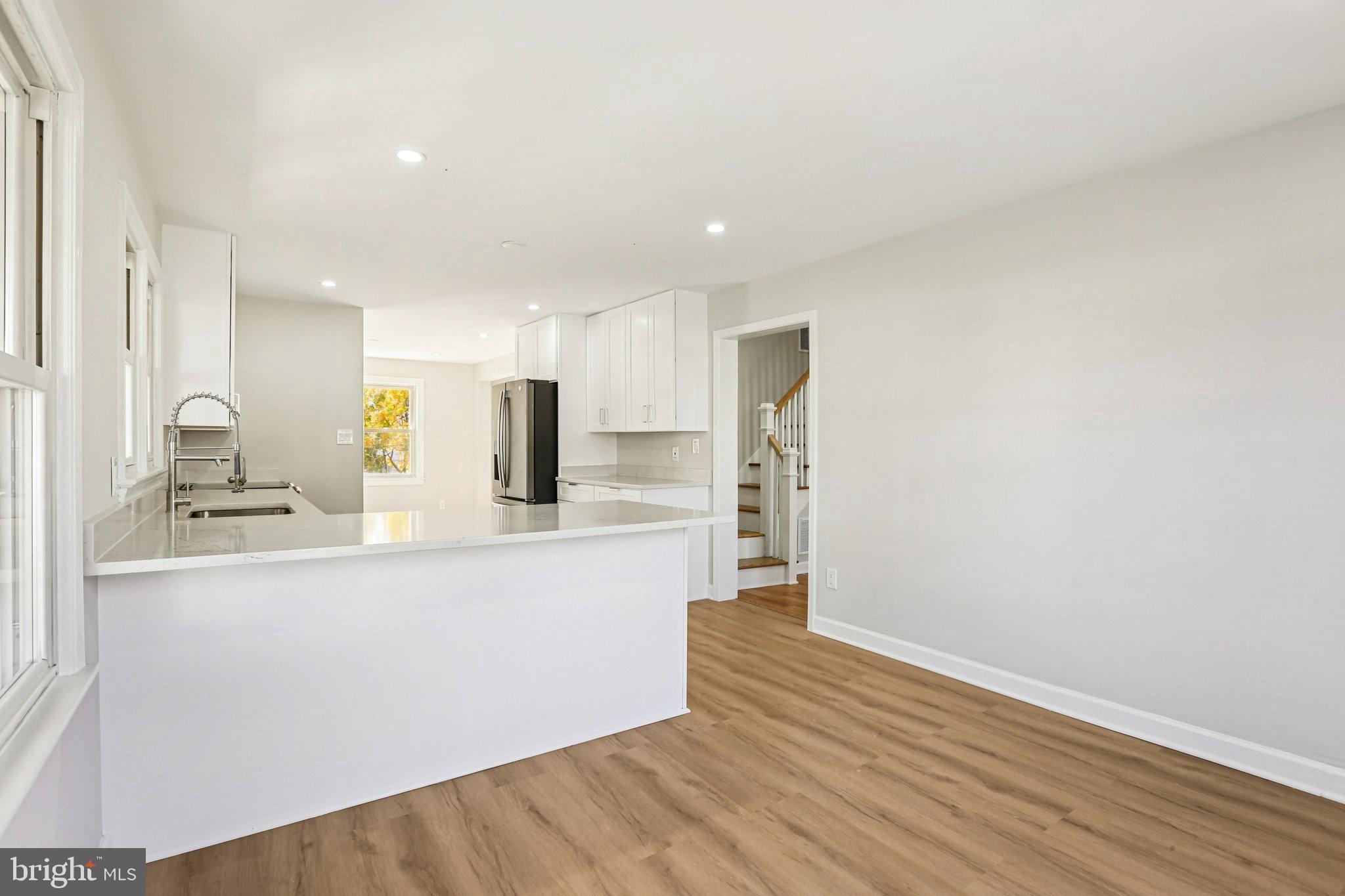 CHELSEA KNOLLS - Residential