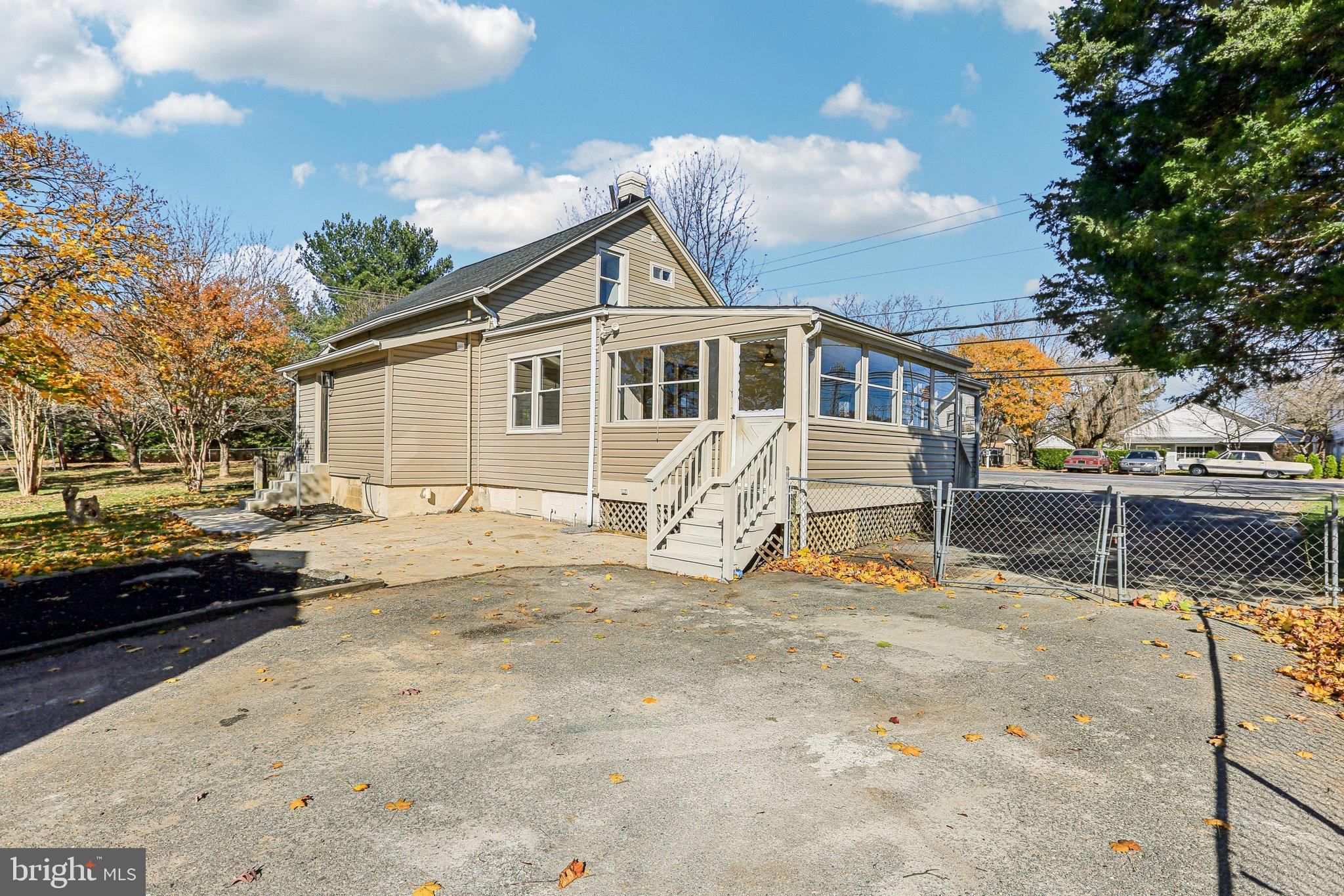 CHELSEA KNOLLS - Residential