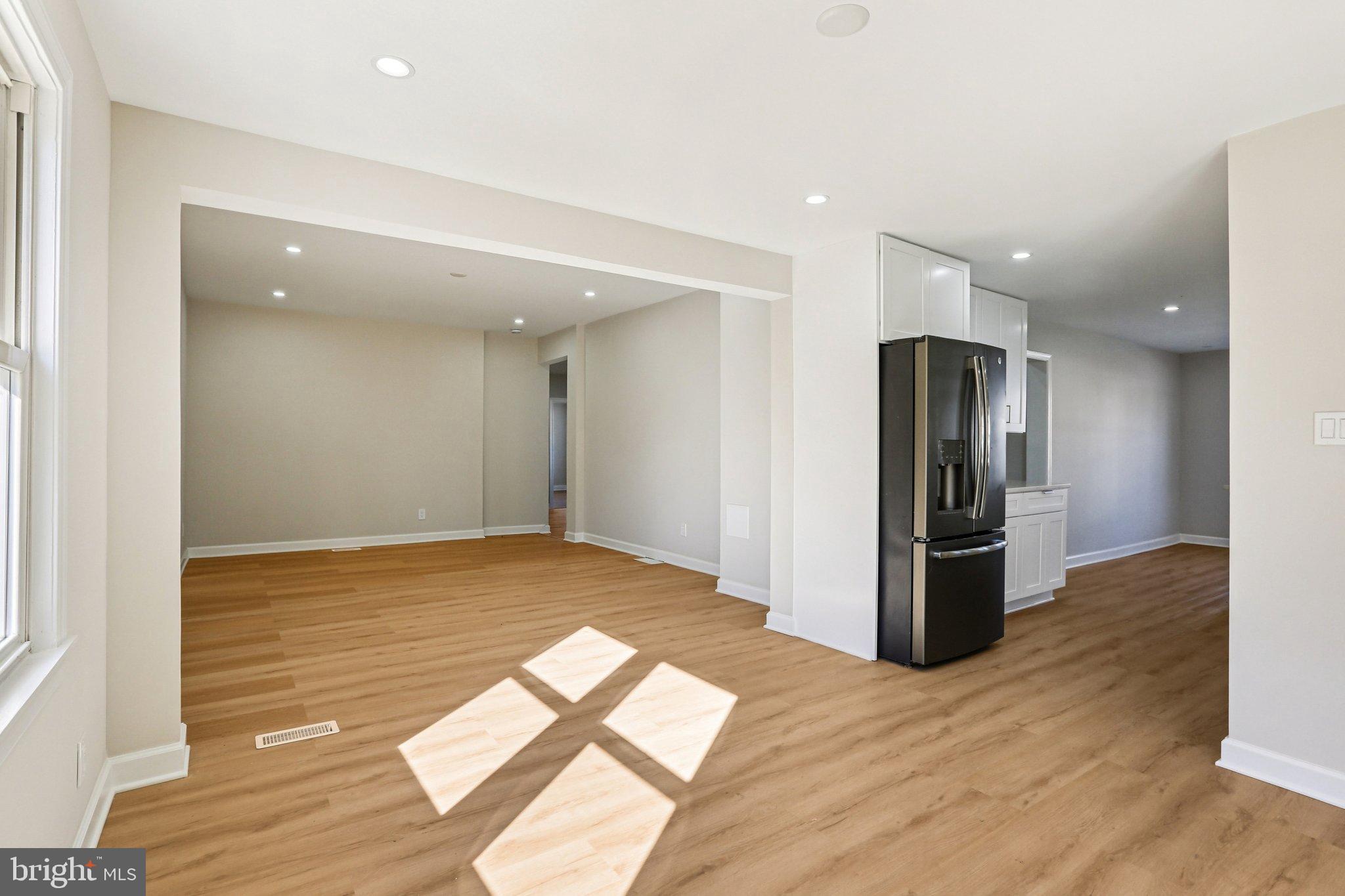 CHELSEA KNOLLS - Residential