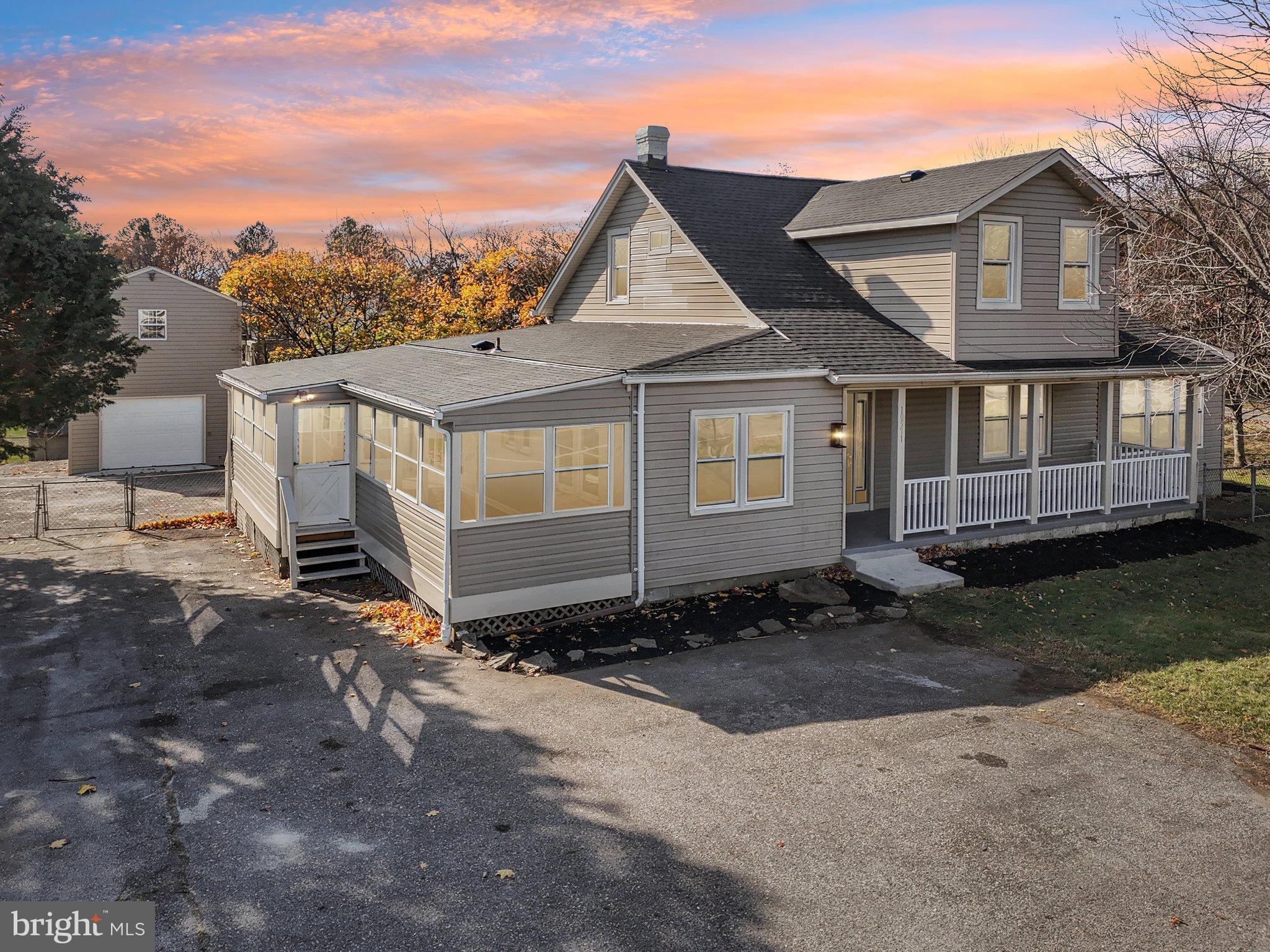 CHELSEA KNOLLS - Residential