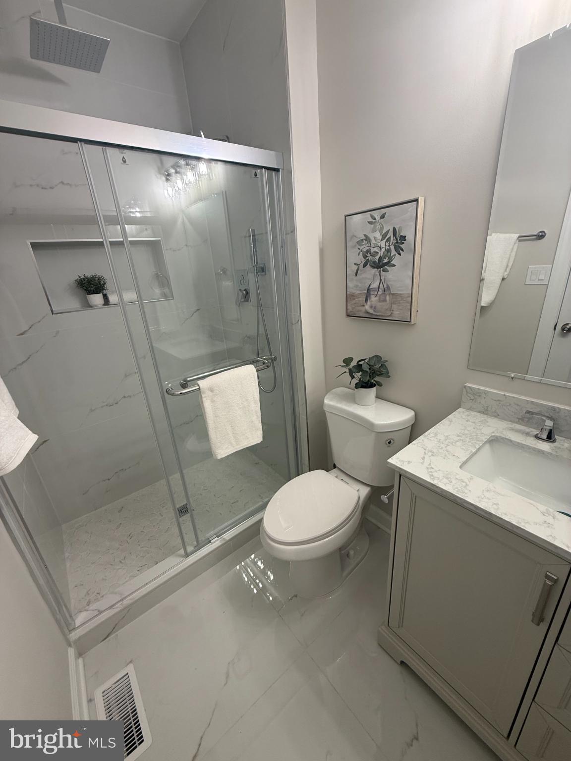 CHELSEA KNOLLS - Residential