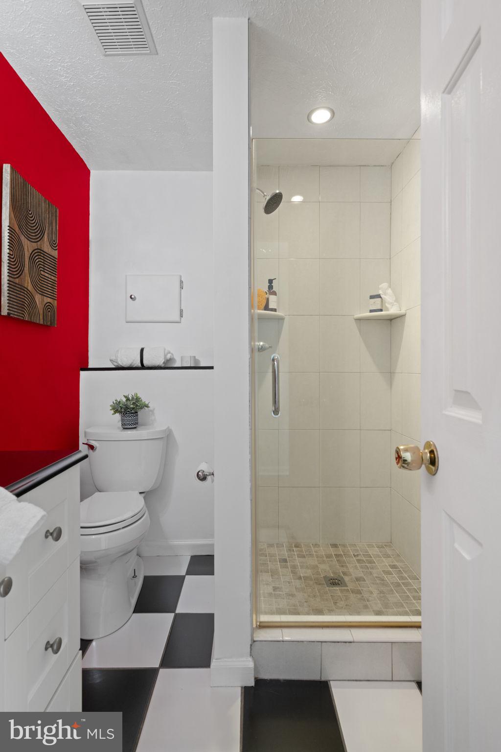 GRAHAM PARK SHORES - Residential