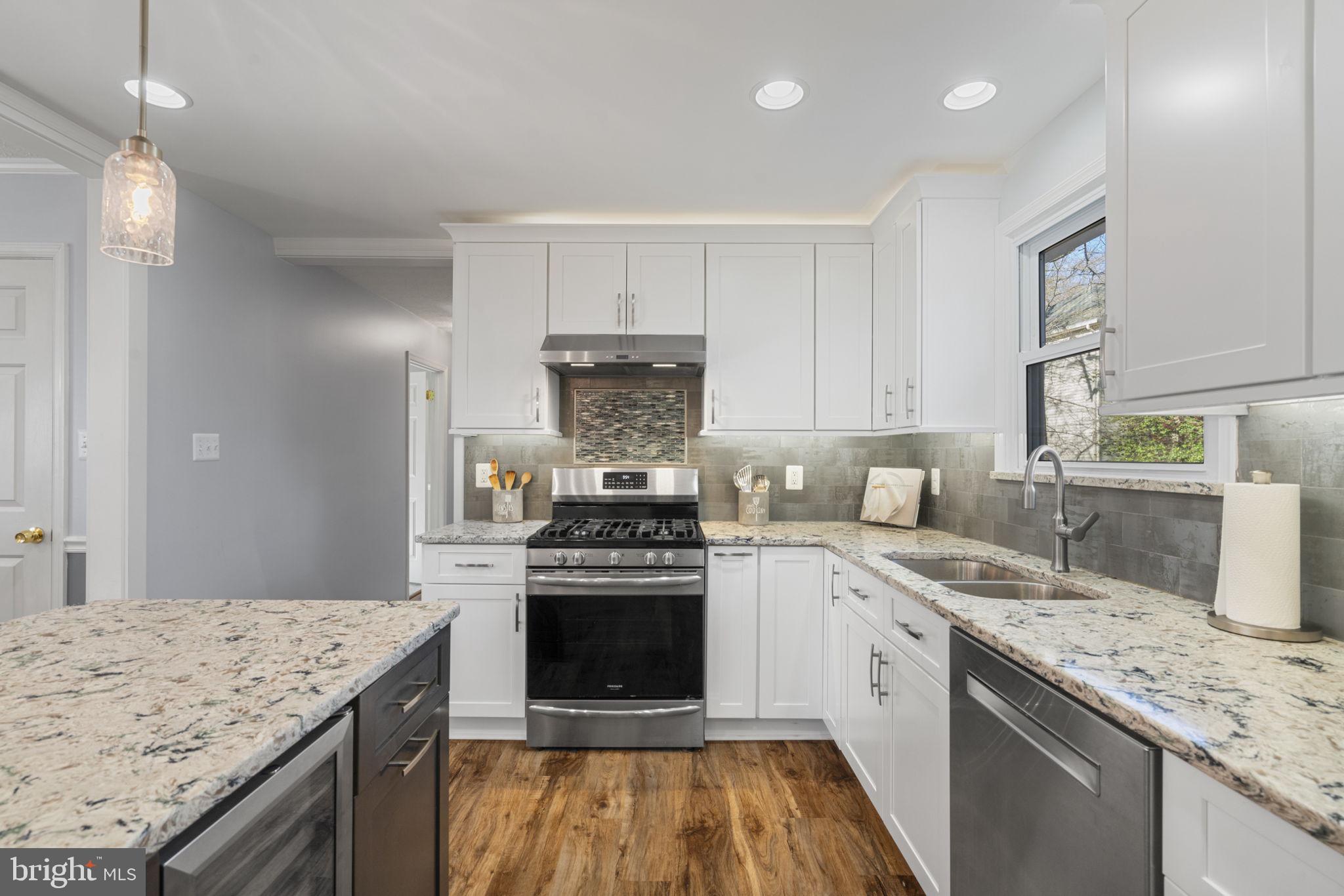 GRAHAM PARK SHORES - Residential