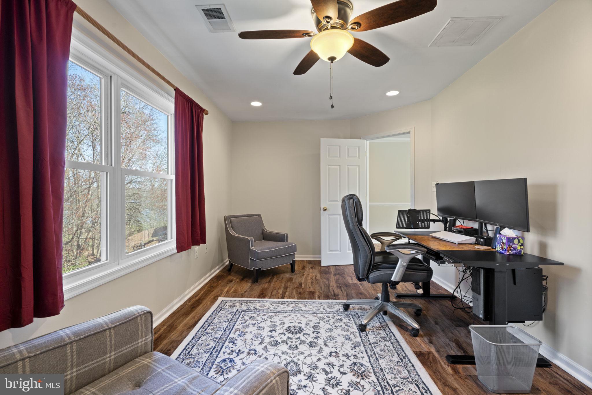 GRAHAM PARK SHORES - Residential