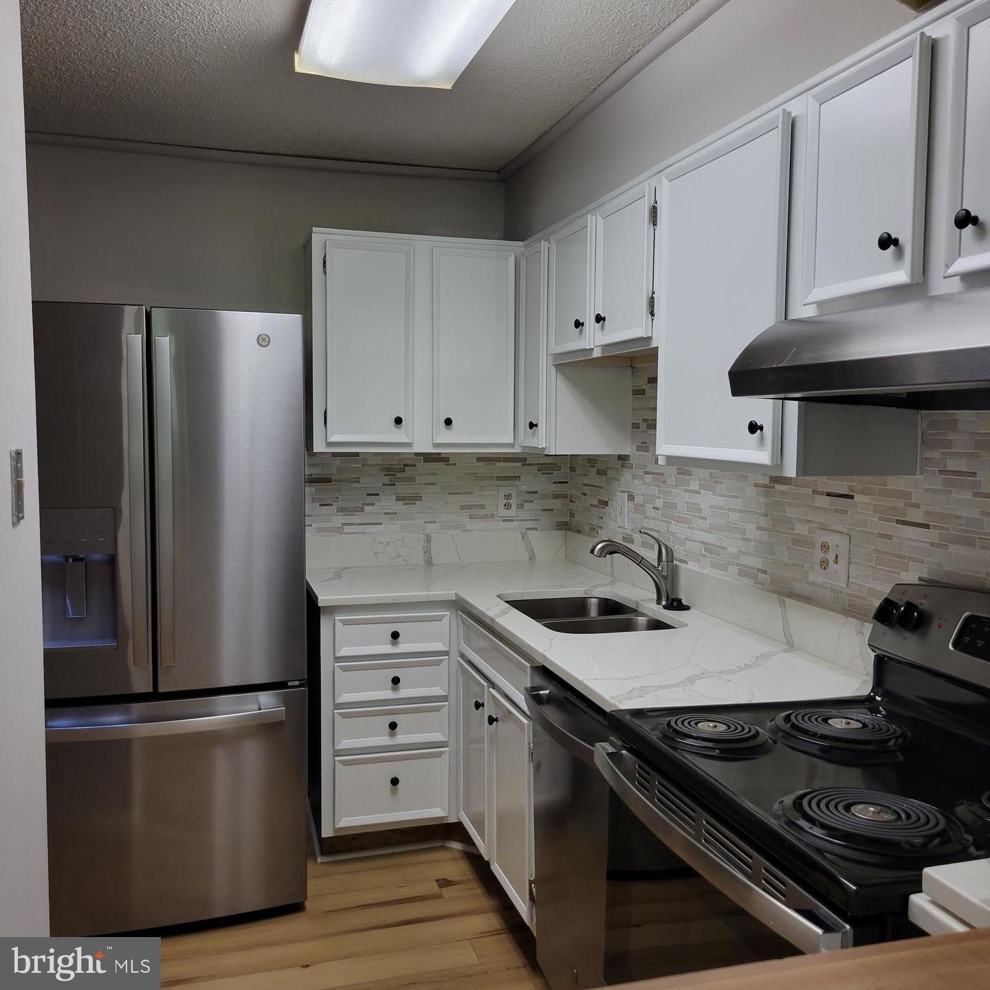 5901 MOUNT EAGLE DRIVE 207