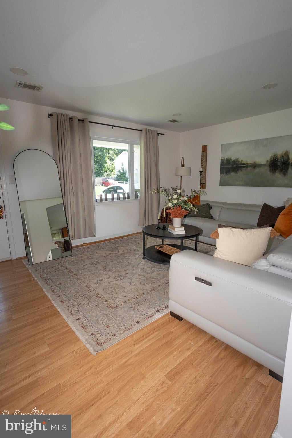 2616 THORNBERRY DRIVE