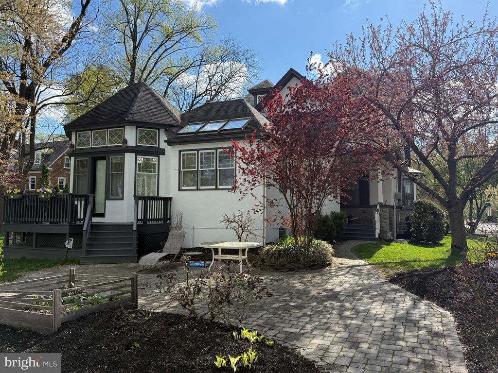 Photo of 61 N Bayard Avenue, WOODBURY, NJ 08096 (MLS # NJGL2071606)