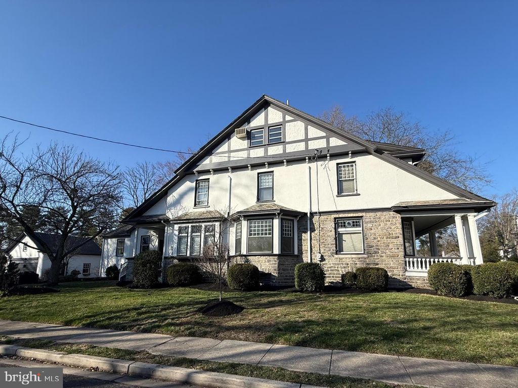 Photo of 61 N Bayard Avenue, WOODBURY, NJ 08096 (MLS # NJGL2071606)