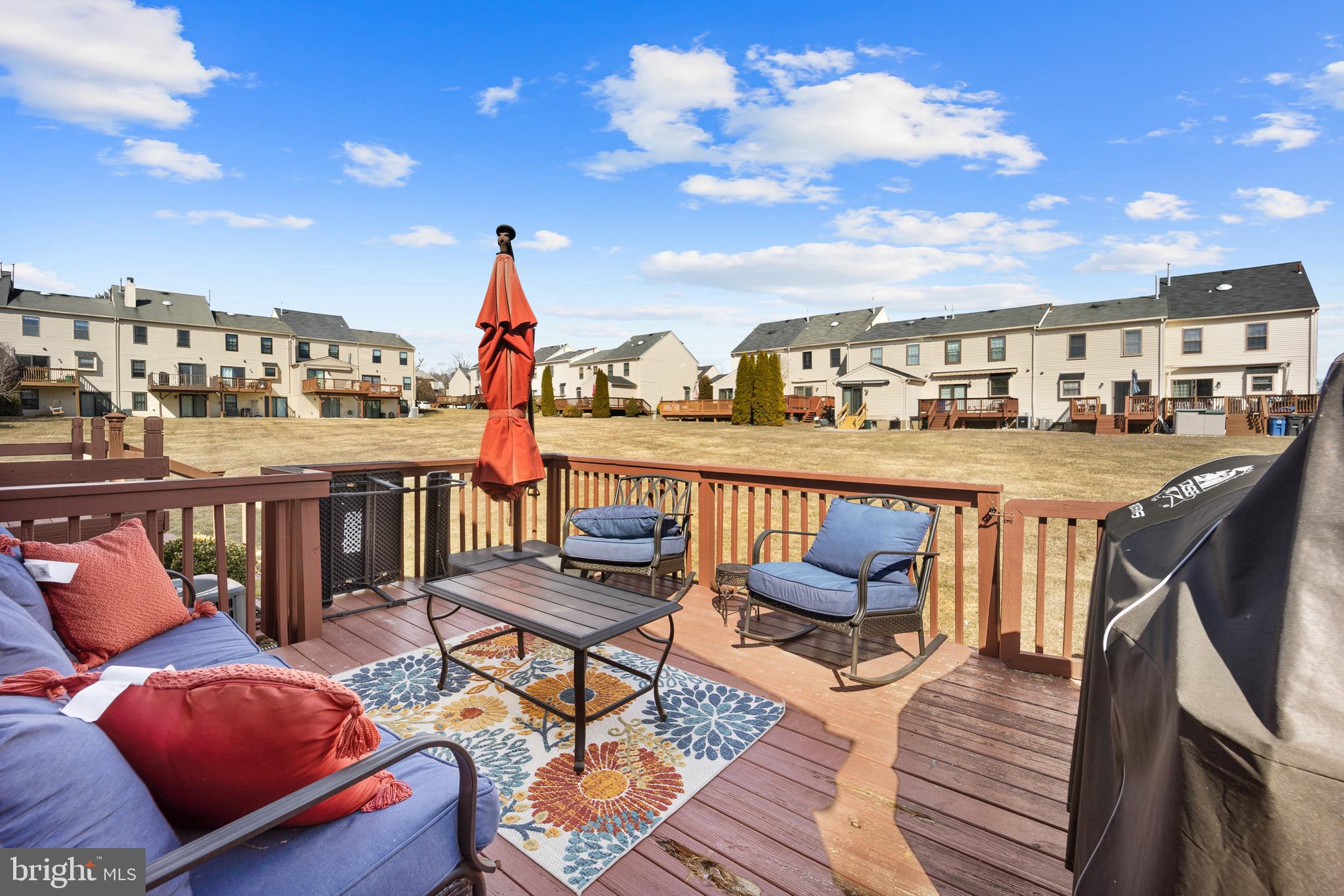 CAMBRIDGE SQ - Residential